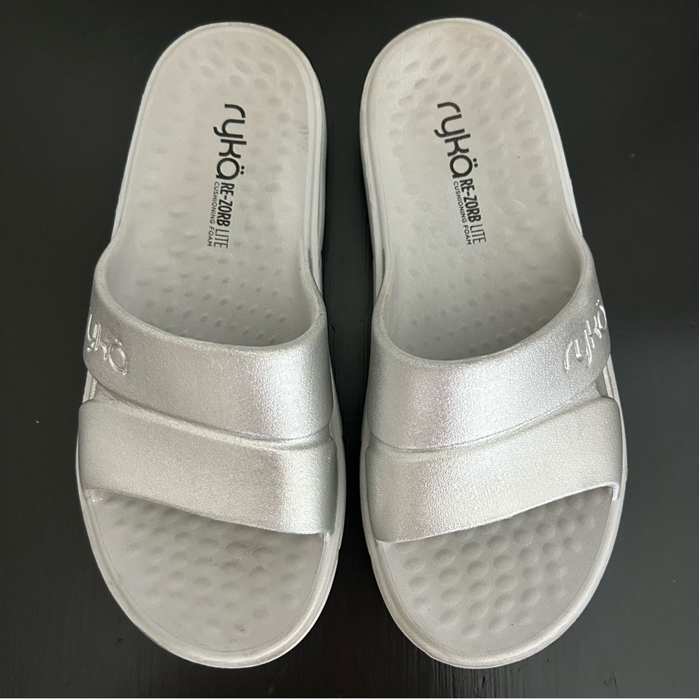 RYKA Restore Re-Zorb Lite Silver Slip on Slide Sandal Womens Size 6 Beach Pool - Picture 6 of 7